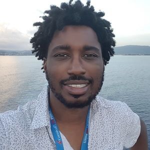 Meet your Posher, Alex